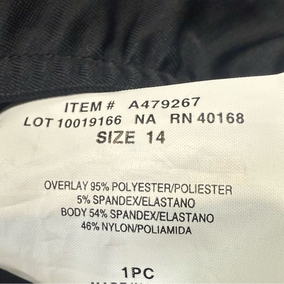 MIRACLE SUIT Dream Shaper Blue Patterned Women's One Piece Swimsuit Size 14 NWT - Picture 5 of 9